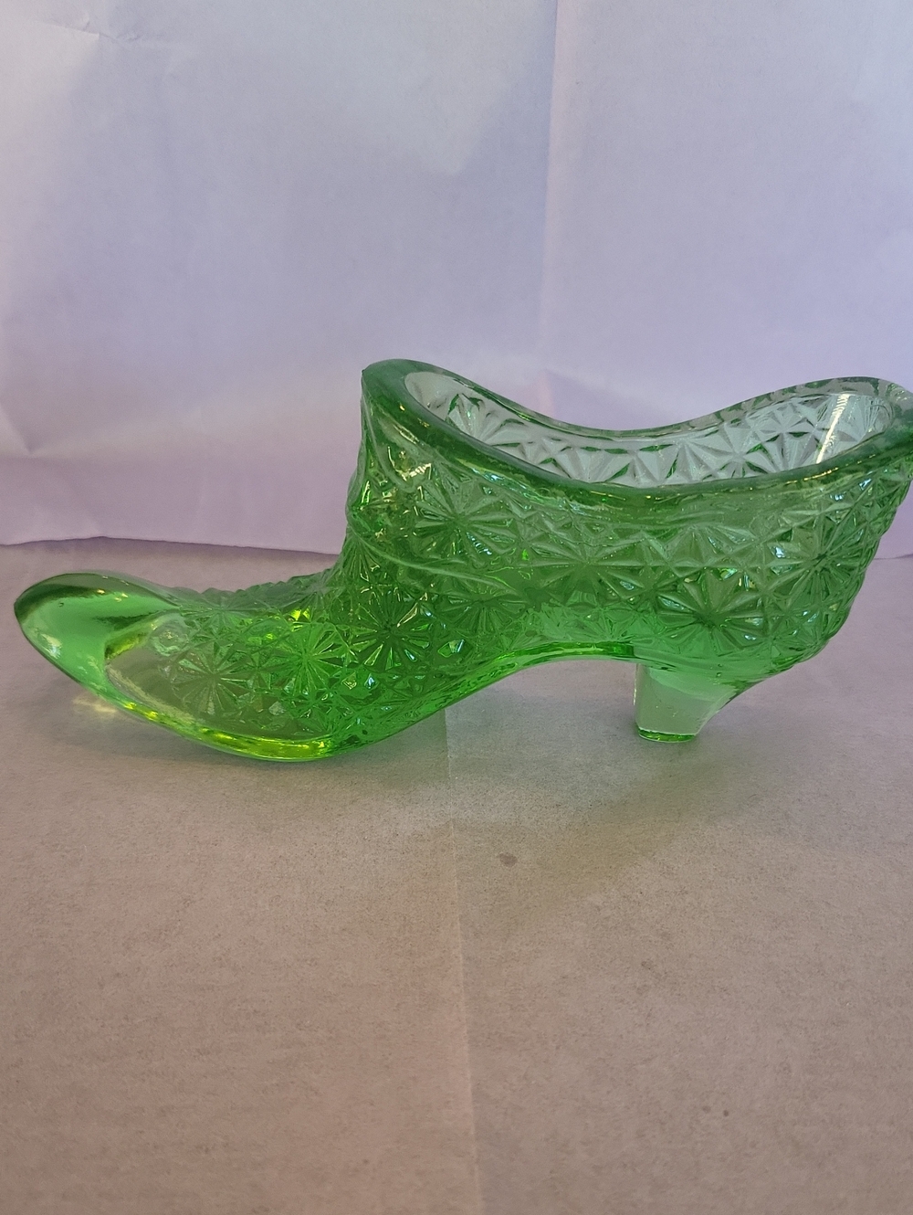 Vintage 60's L.E. SMITH Daisy And Button Shoe